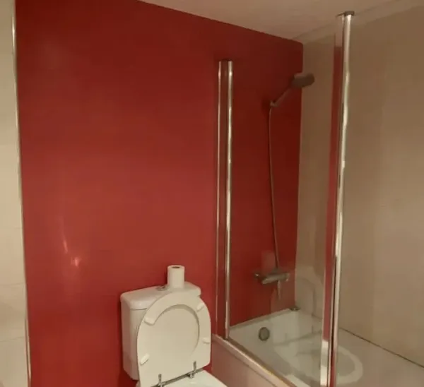 Antes Bañera Pared Roja