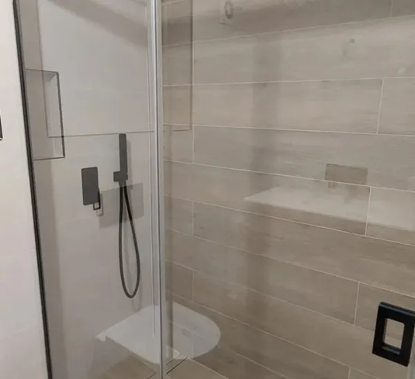 Despues Bañera Pared Roja